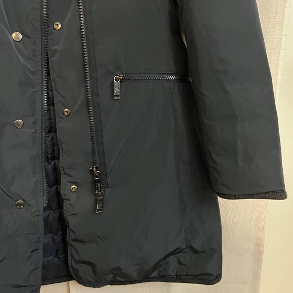 Reversible Down Jacket - Picture 10 of 16